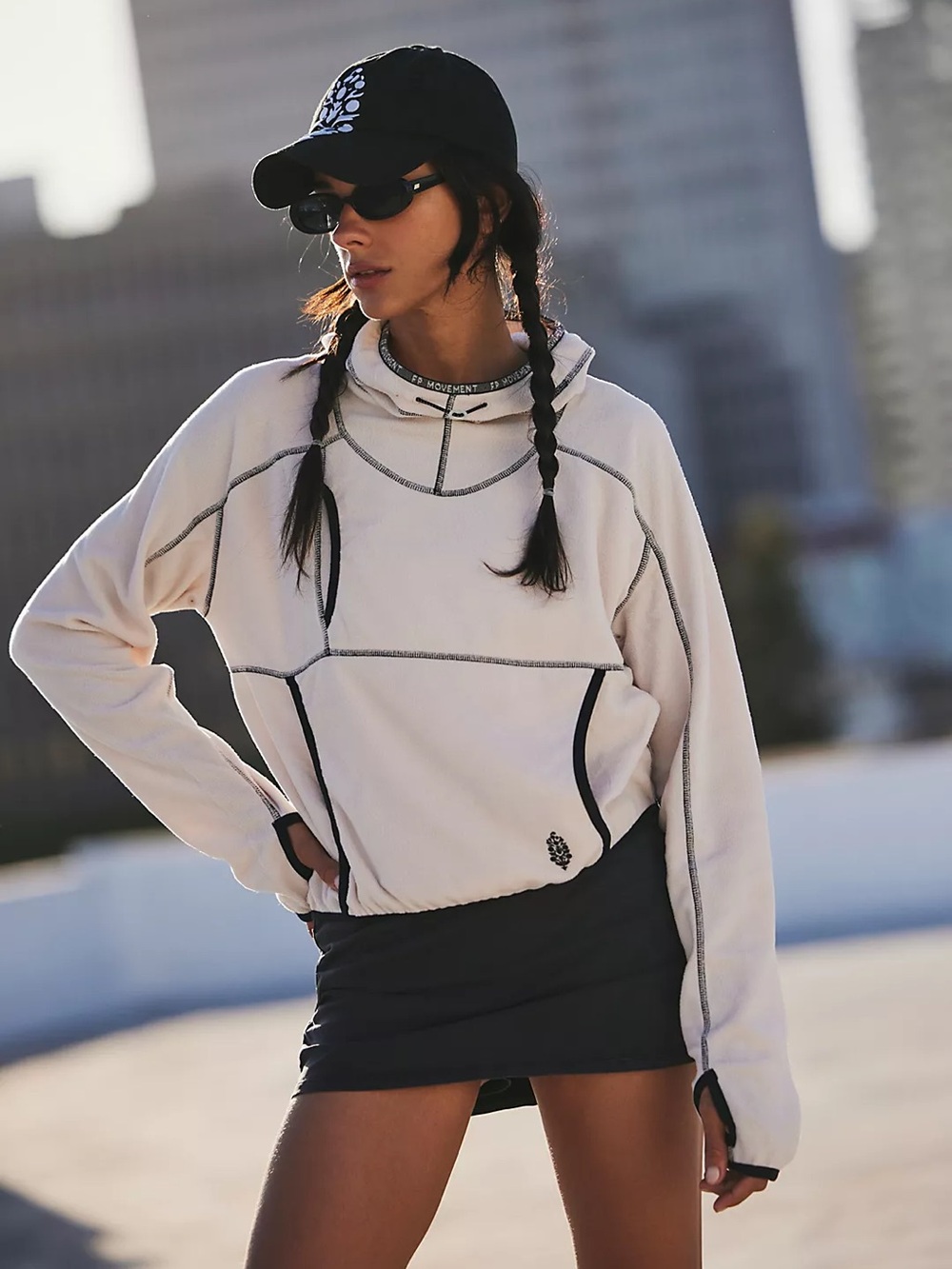 Free People WeTheFree Care are
FP On The Run Lightweight Pullover in Cashmere L